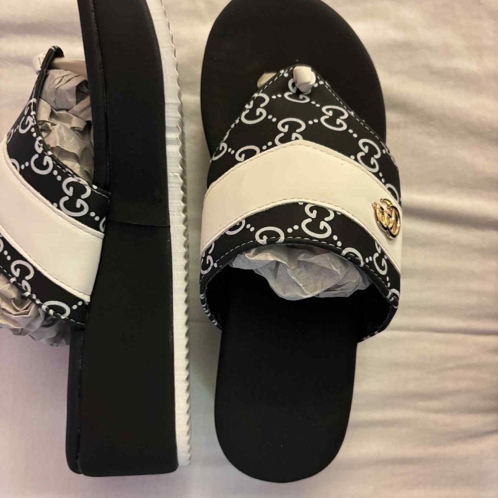 Gucci Black and White Sandals with Elevated Sole